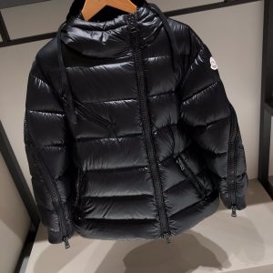 Moncler Short Down Jacket with Hood For Women Black