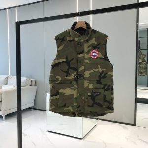 Replica Canada Goose Freestyle Down Vest Army Green Camo-2