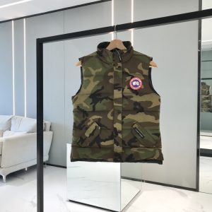 replica Canada Goose Freestyle Down Vest Army Green Camo