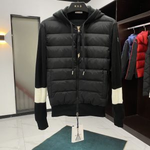 Replica Moncler Cardigan Tricot: High-Quality Down Jacket for Men Black