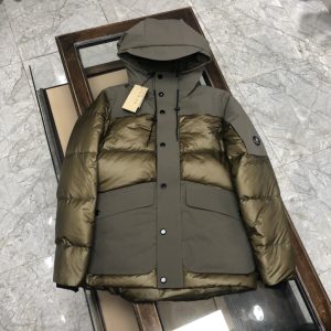 Replica Burberry Down Jacket - Men’s Casual Hooded Design Green