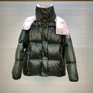 Moncler Women's Short Puffer Down Jacket Green