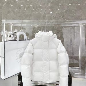 Replica Canada Goose Puffer Down Jacket White