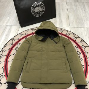 Canada Goose MacMillan Unisex Short Down Jacket Green