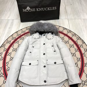 replica Moose Knuckles Women Short Down Jacket with Fur Collar White