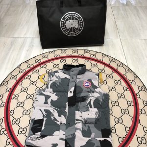 Canada Goose Freestyle Crew Down Vest - Camo