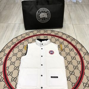 Canada Goose Freestyle Crew Down Vest - White