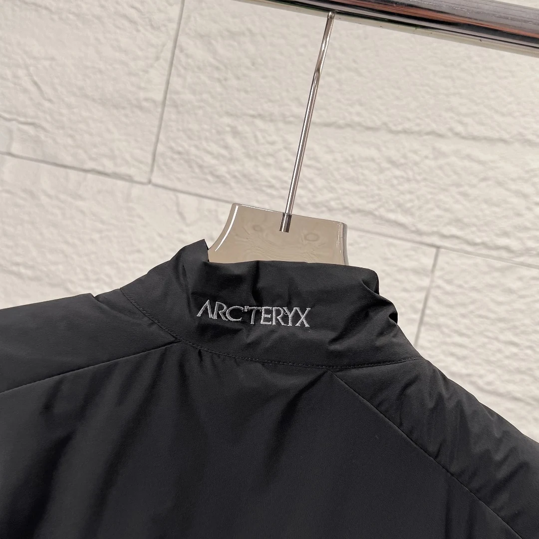 Arc'teryx ATOM Vest Lightweight Coreloft Insulated Gilet (2026) real photo 24