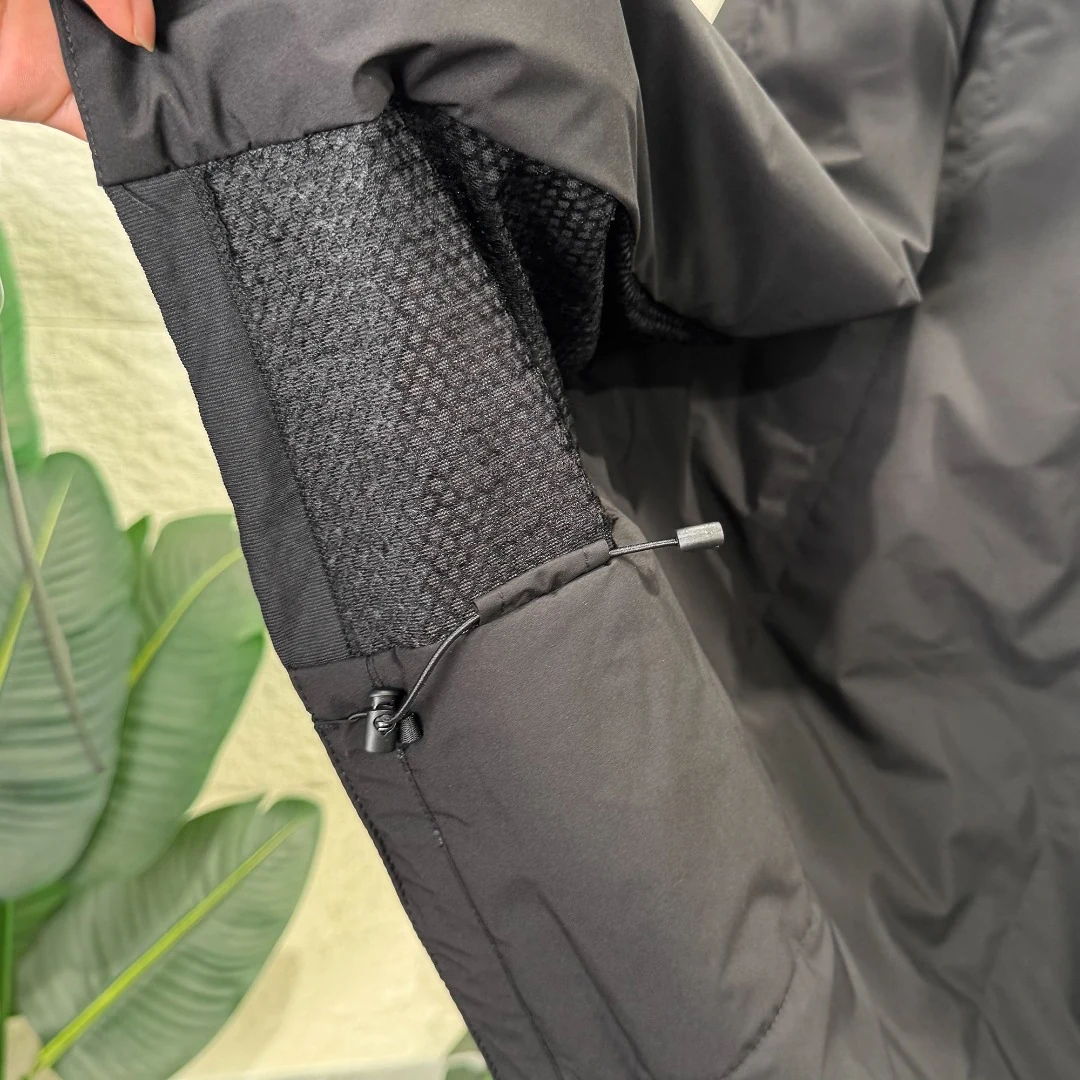 Arc'teryx ATOM Vest Lightweight Coreloft Insulated Gilet (2026) real photo 32