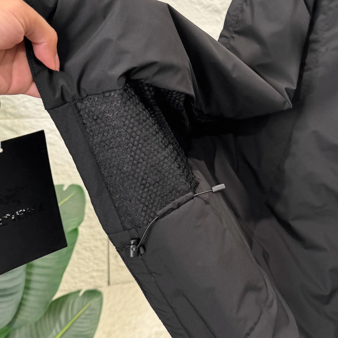 Arc'teryx ATOM Vest Lightweight Coreloft Insulated Gilet (2026) real photo 33