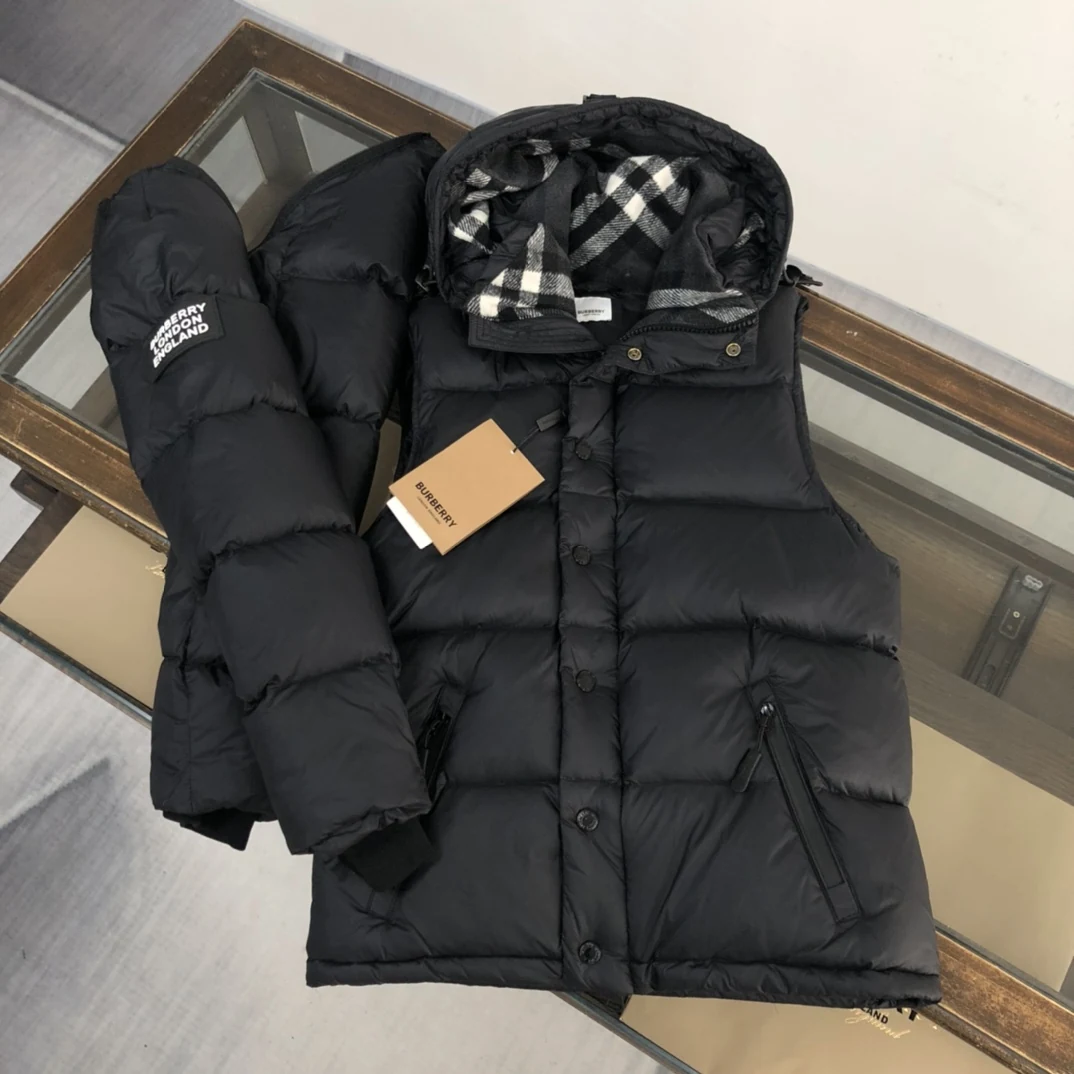 Burberry puffer jacket - real photo 2