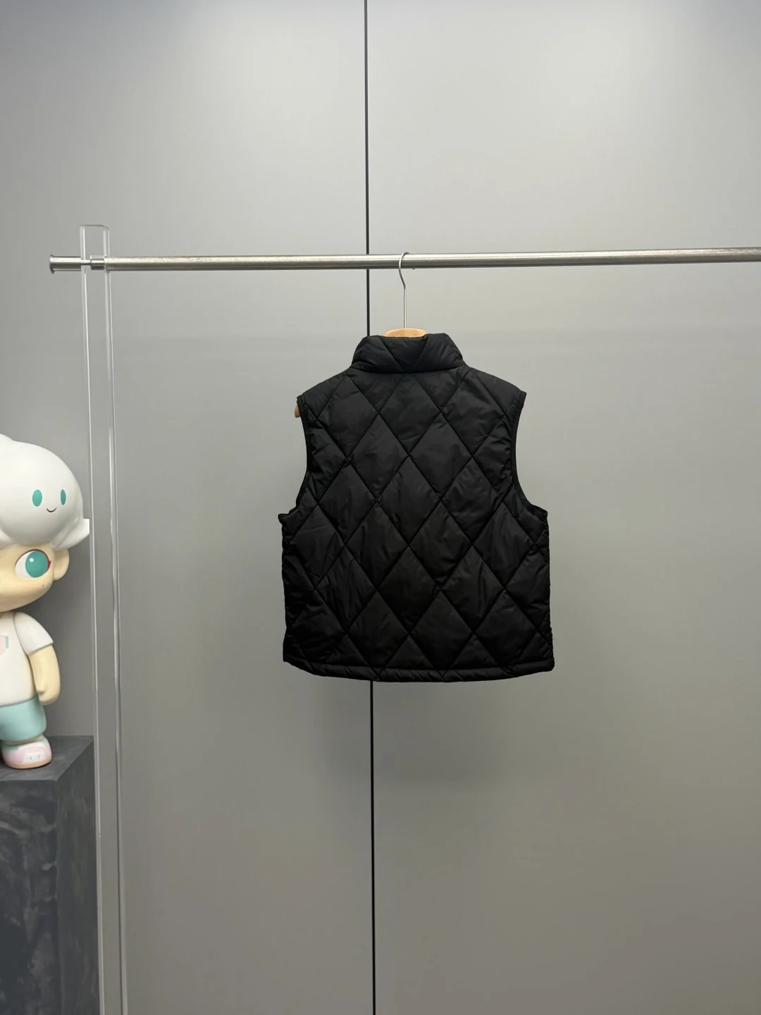 Burberry puffer vest - real photo 9