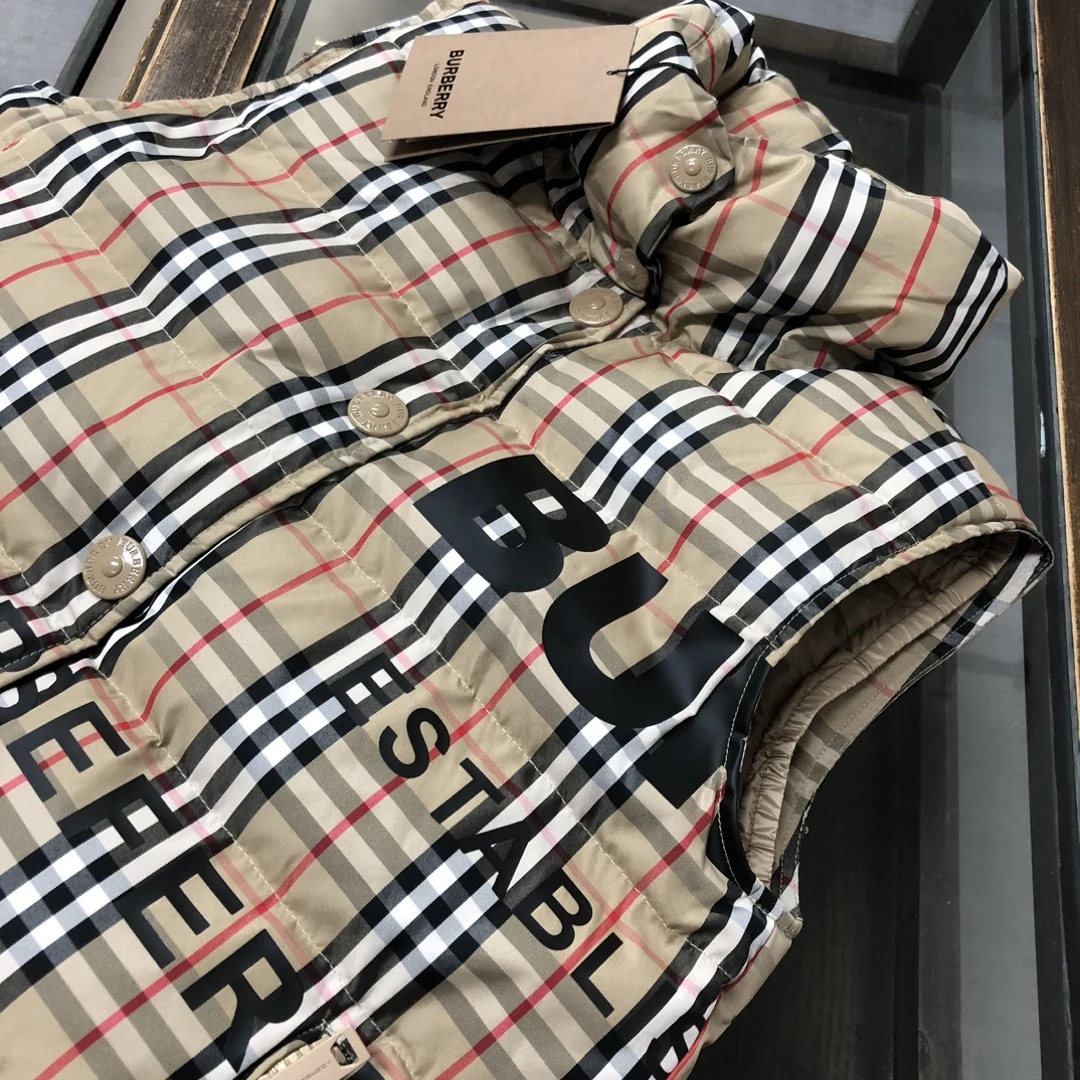 Burberry Quilted Puffer Vest - Burberry puffer vest real photo 3