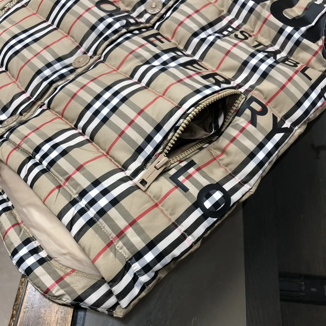 Burberry Quilted Puffer Vest - Burberry puffer vest real photo 6