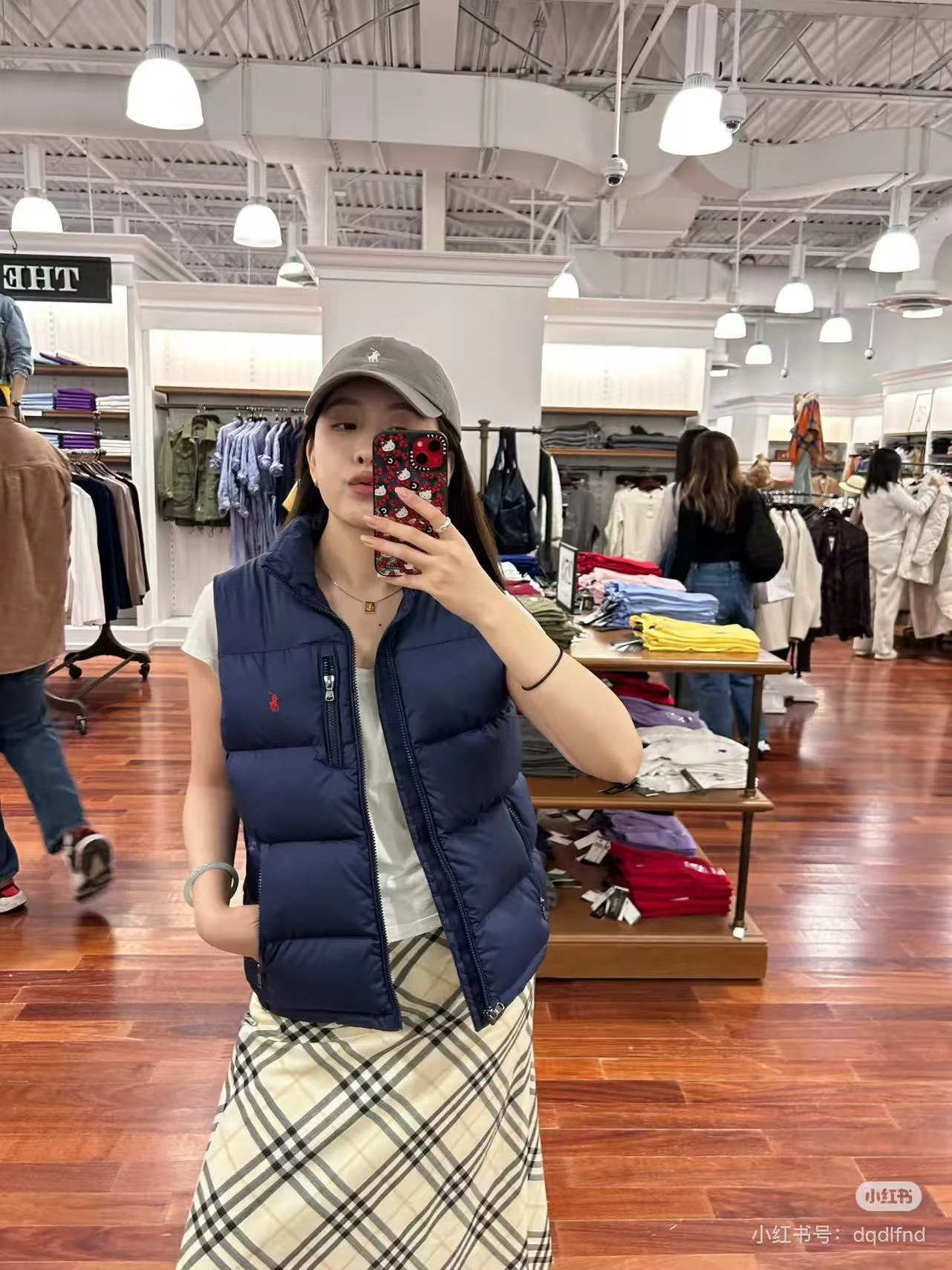 Burberry puffer vest - real photo 18