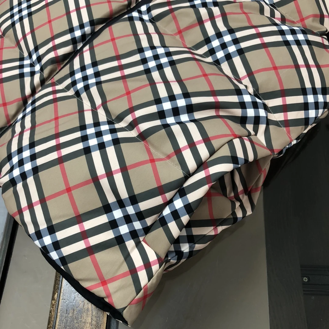 Burberry Reversible Puffer Vest - Burberry puffer vest real photo 5