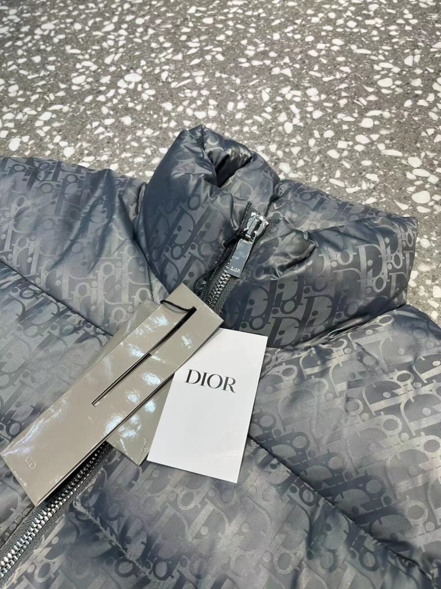Burberry puffer jacket - real photo 7