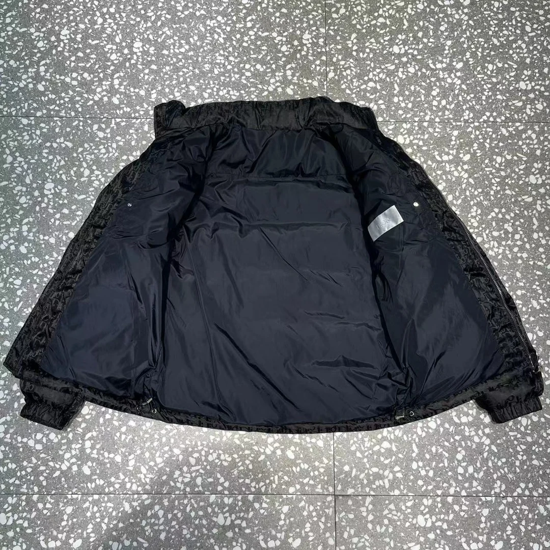 Burberry puffer jacket - real photo 9