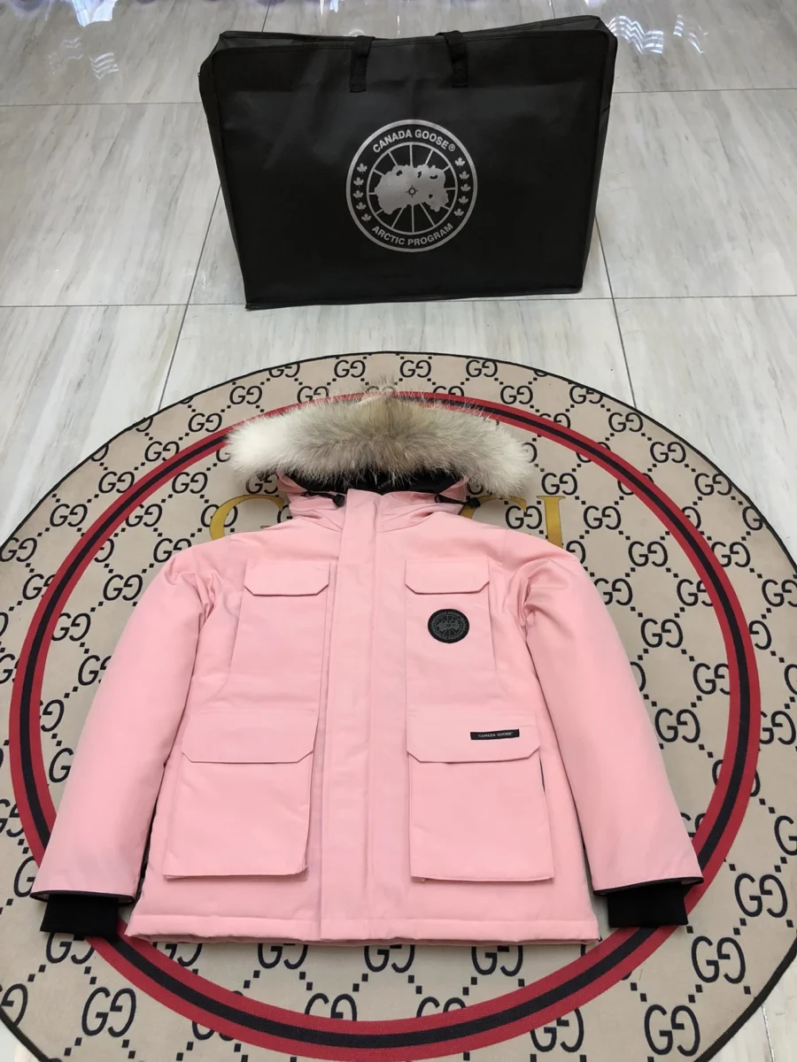 Canada Goose puffer jacket - real photo 1