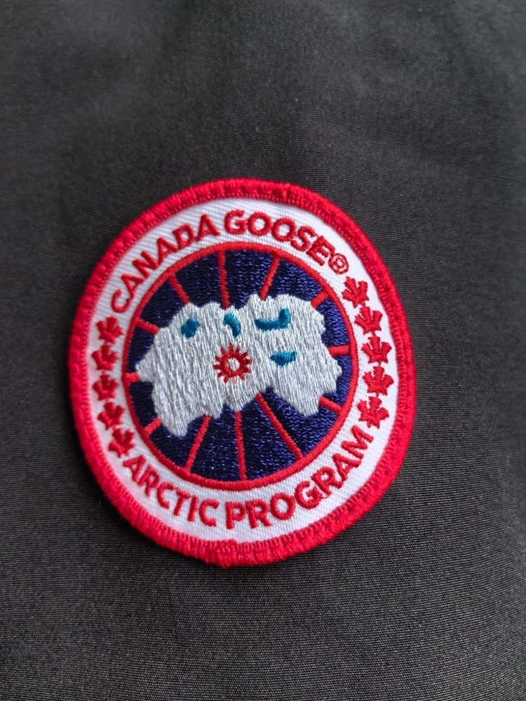Canada Goose puffer jacket - real photo 6