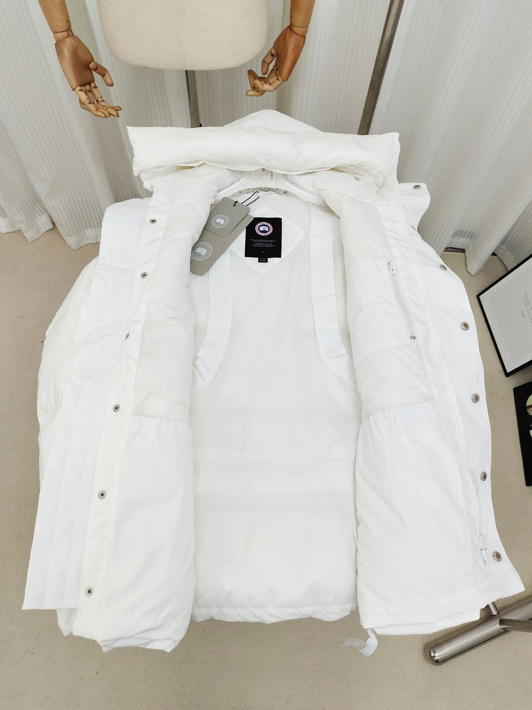 Canada Goose Fur-Collar Puffer Jacket - Style 6 - Canada Goose puffer jacket real photo 6