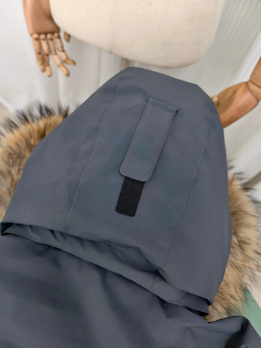 Canada Goose Fur-Collar Utility Puffer Jacket - Style 3 - Canada Goose puffer jacket real photo 12
