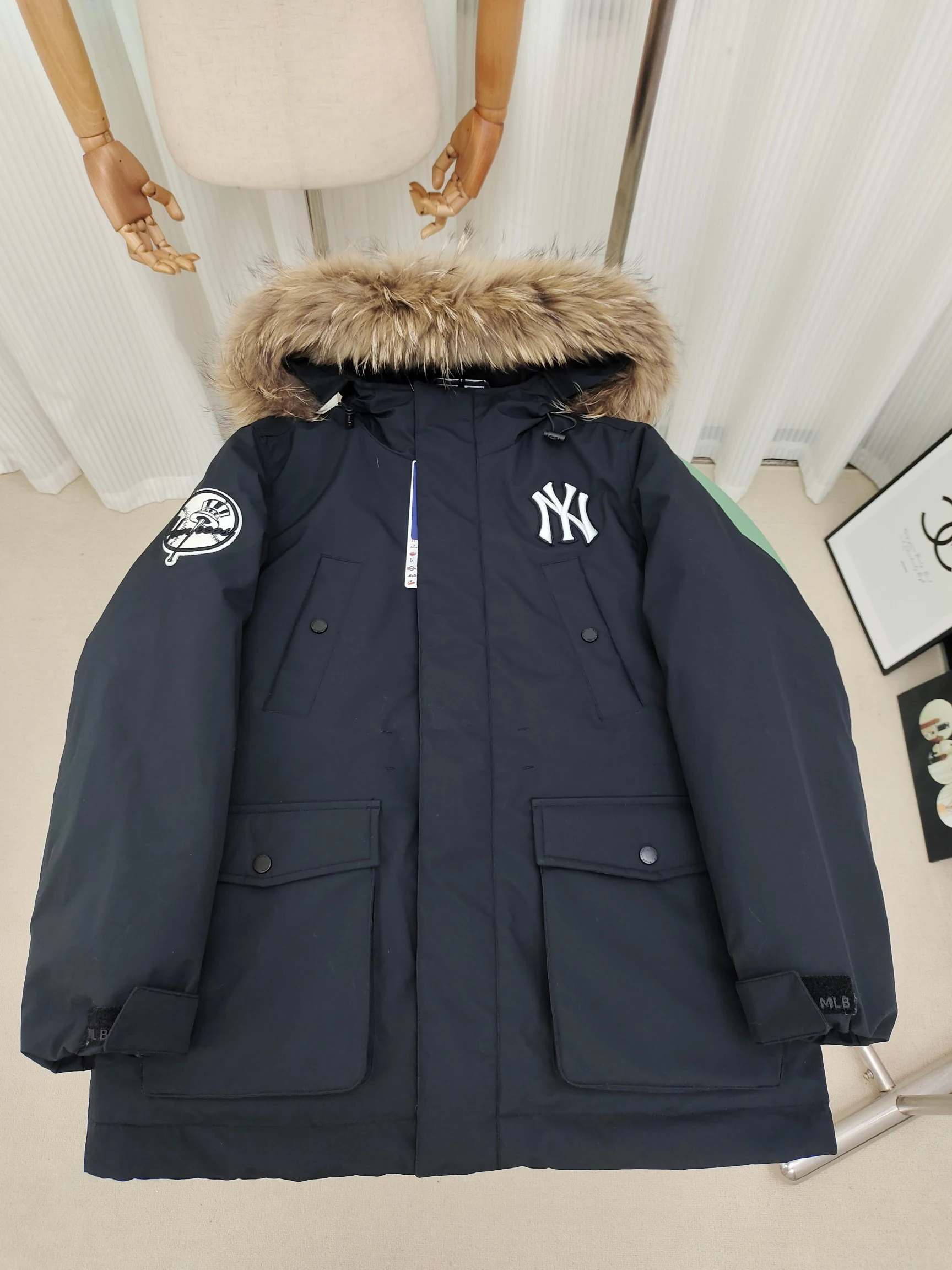 Canada Goose puffer jacket - real photo 1