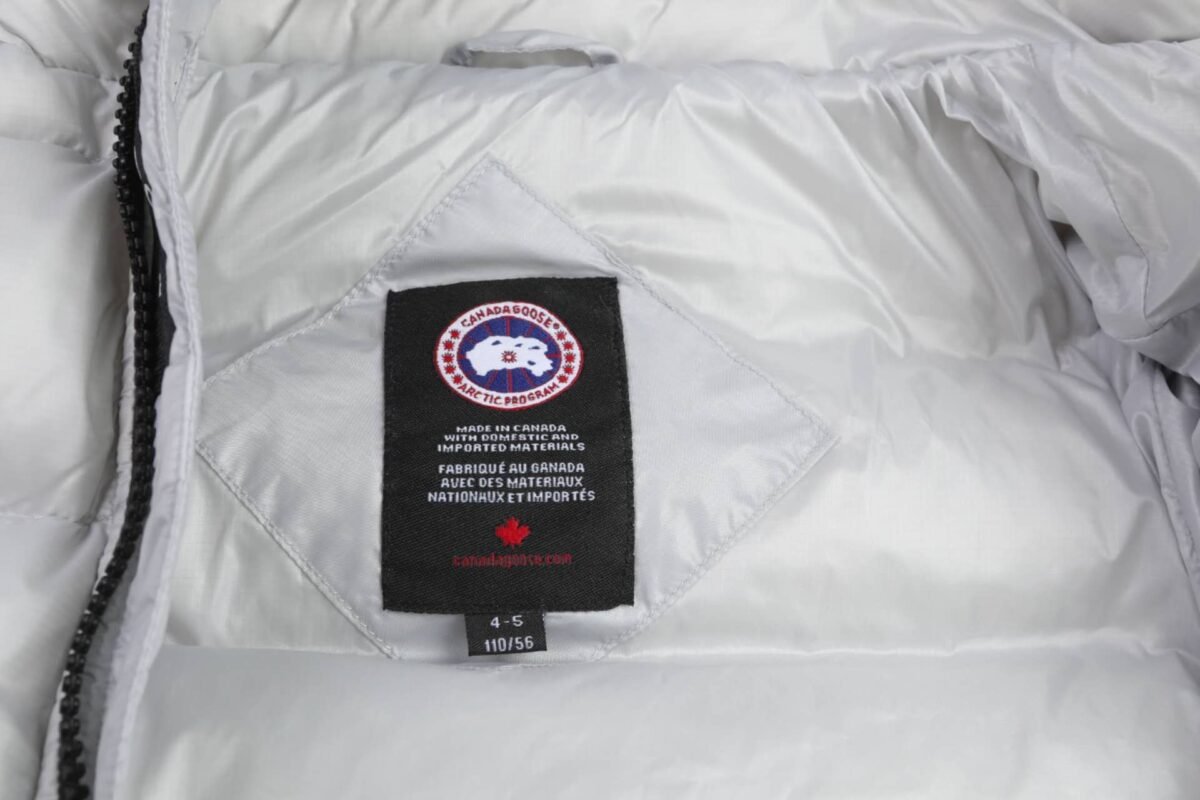 Canada Goose Hooded Puffer Jacket - Canada Goose puffer jacket real photo 8