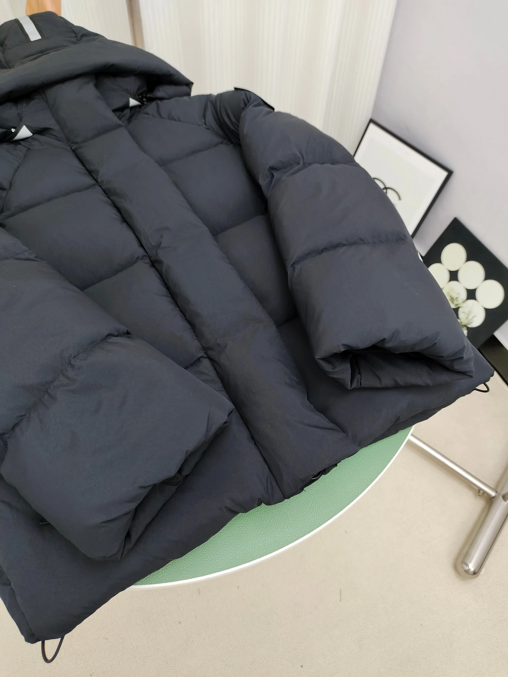 Canada Goose puffer jacket - real photo 3