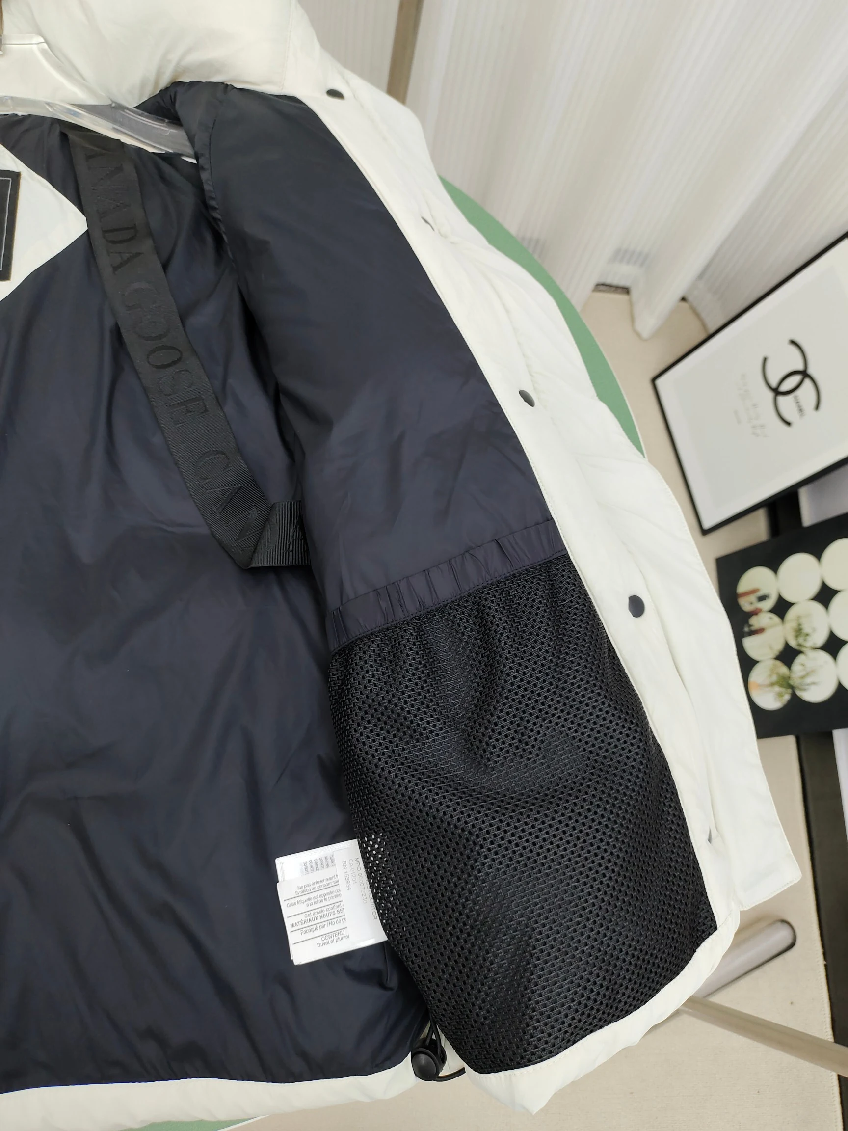 Canada Goose Hooded Puffer Jacket - Style 5 - Canada Goose puffer jacket real photo 7