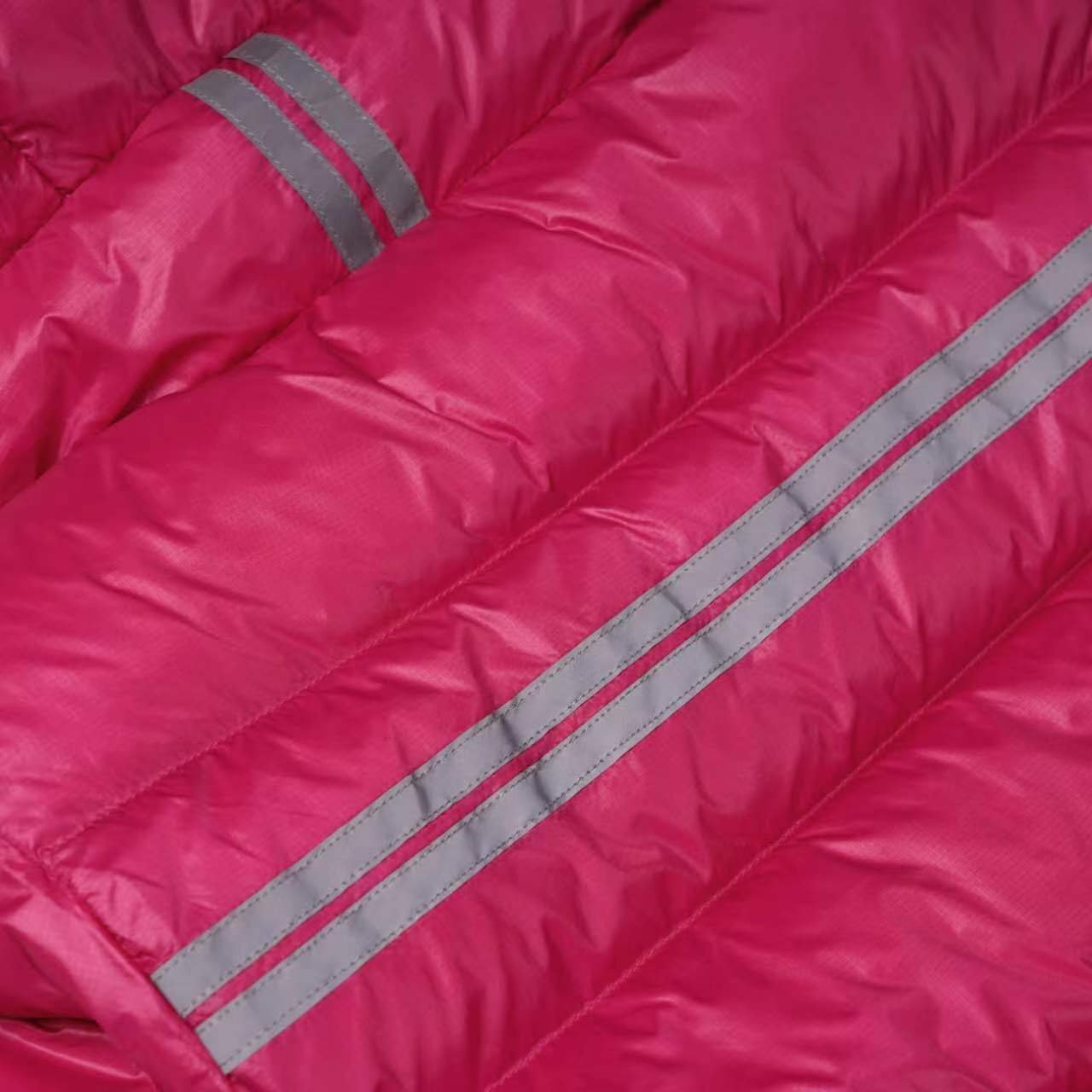Canada Goose Hooded Puffer Jacket - Style 6 - Canada Goose puffer jacket real photo 4