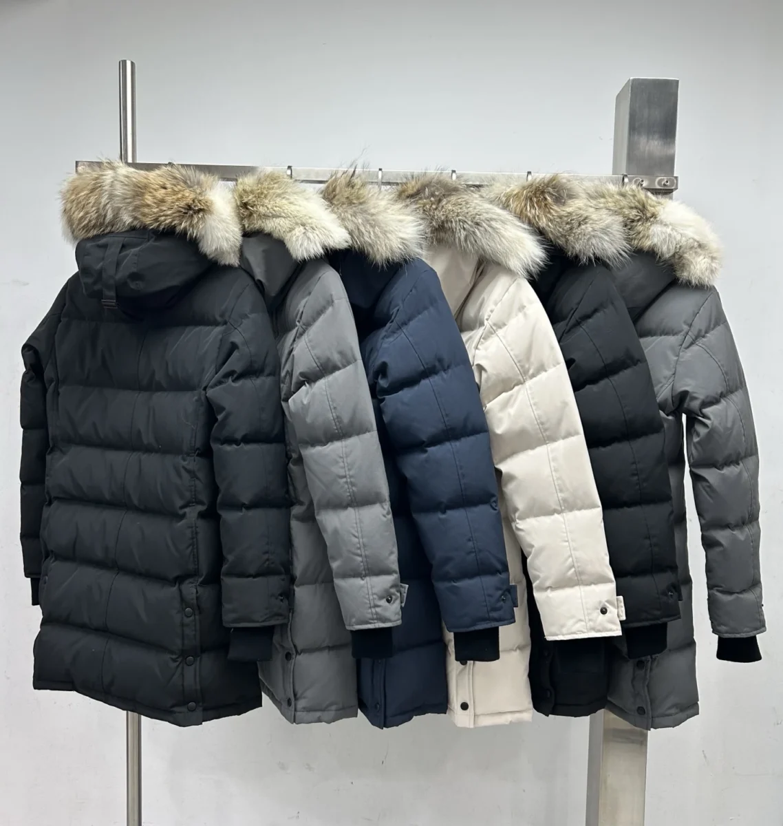 Canada Goose puffer jacket - real photo 9