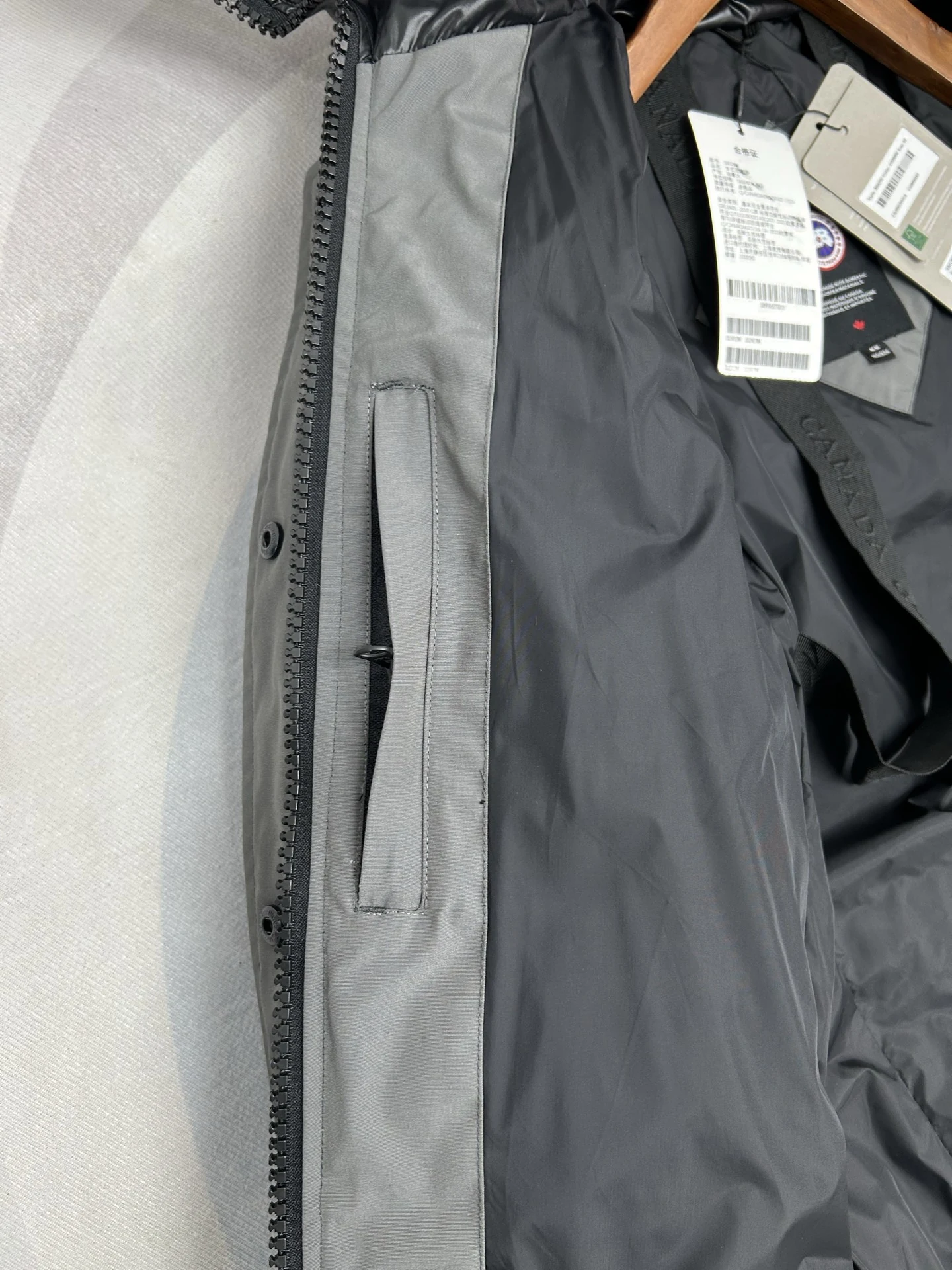 Canada Goose Long Puffer Jacket - Style 10 - Canada Goose puffer jacket real photo 13