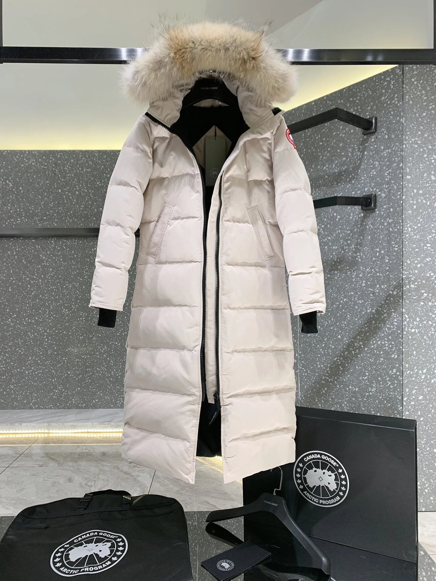 Canada Goose Long Puffer Jacket - Style 11 - Canada Goose puffer jacket real photo 1