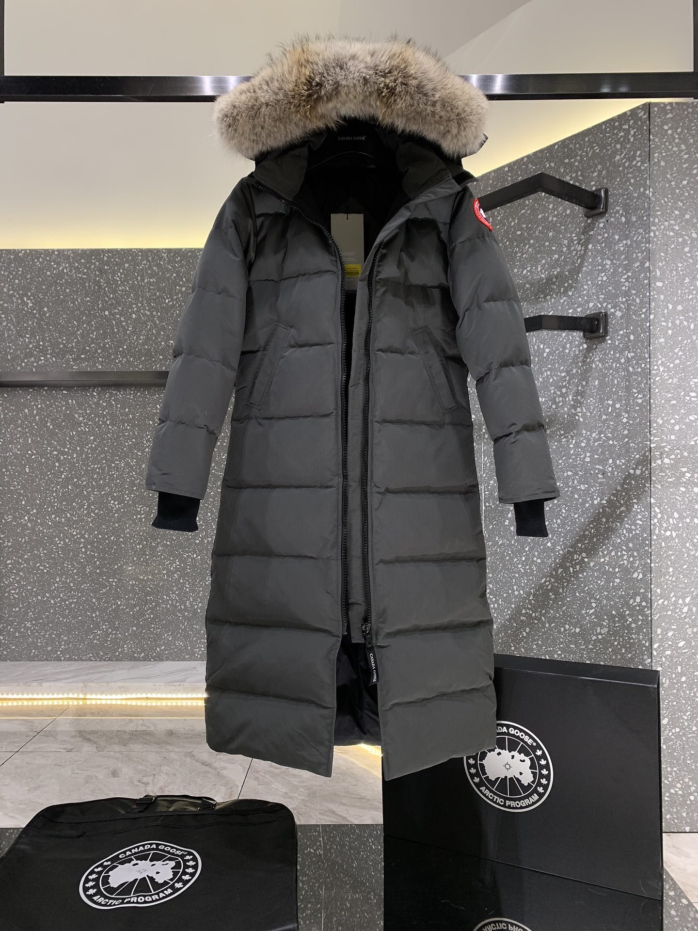 Canada Goose Long Puffer Jacket - Style 15 - Canada Goose puffer jacket real photo 1