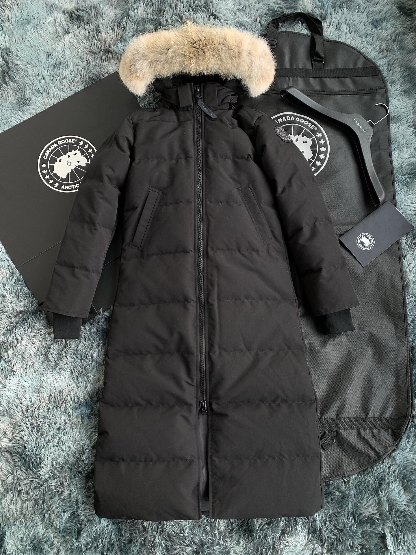 Canada Goose Long Puffer Jacket - Style 17 - Canada Goose puffer jacket real photo 3