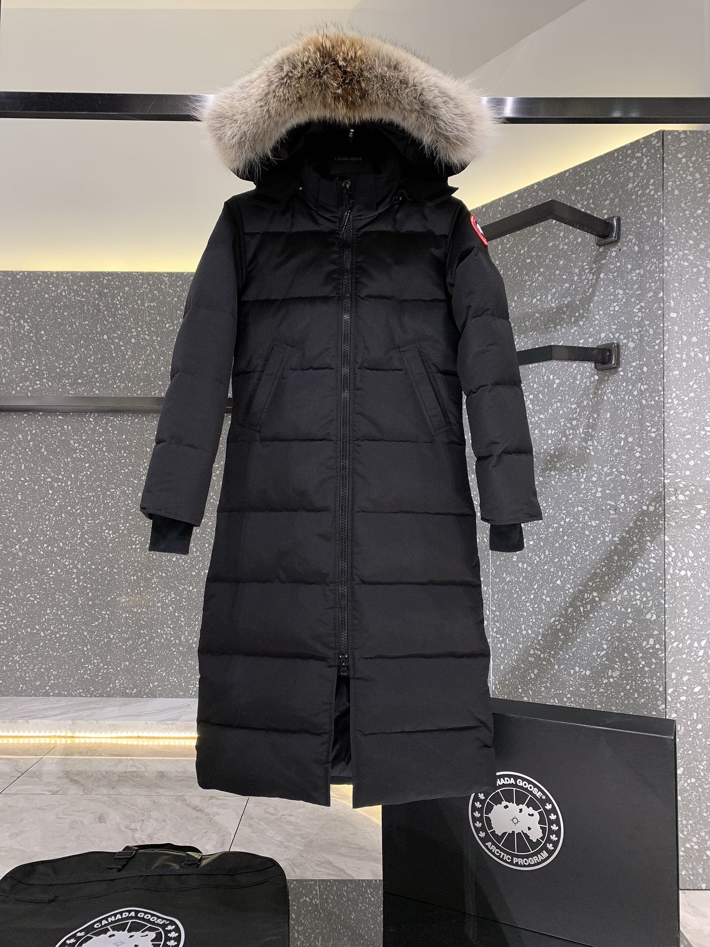Canada Goose Long Puffer Jacket - Style 18 - Canada Goose puffer jacket real photo 2