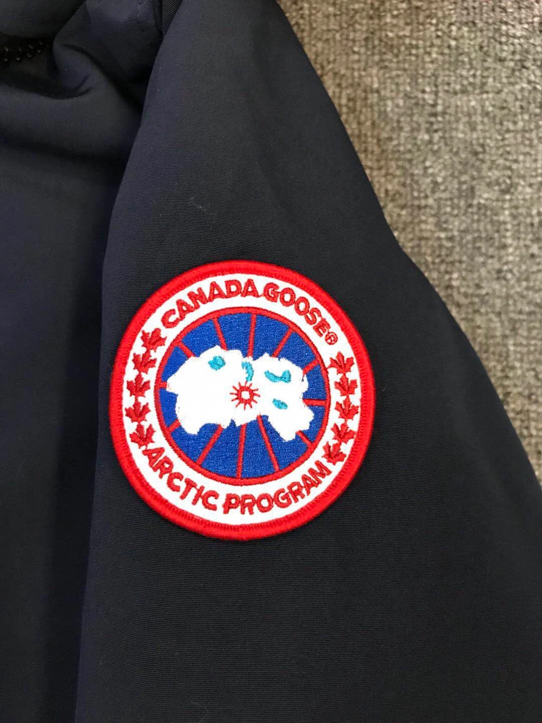 Canada Goose Long Mid-Length Puffer Jacket - Style 5 - Canada Goose puffer jacket real photo 5