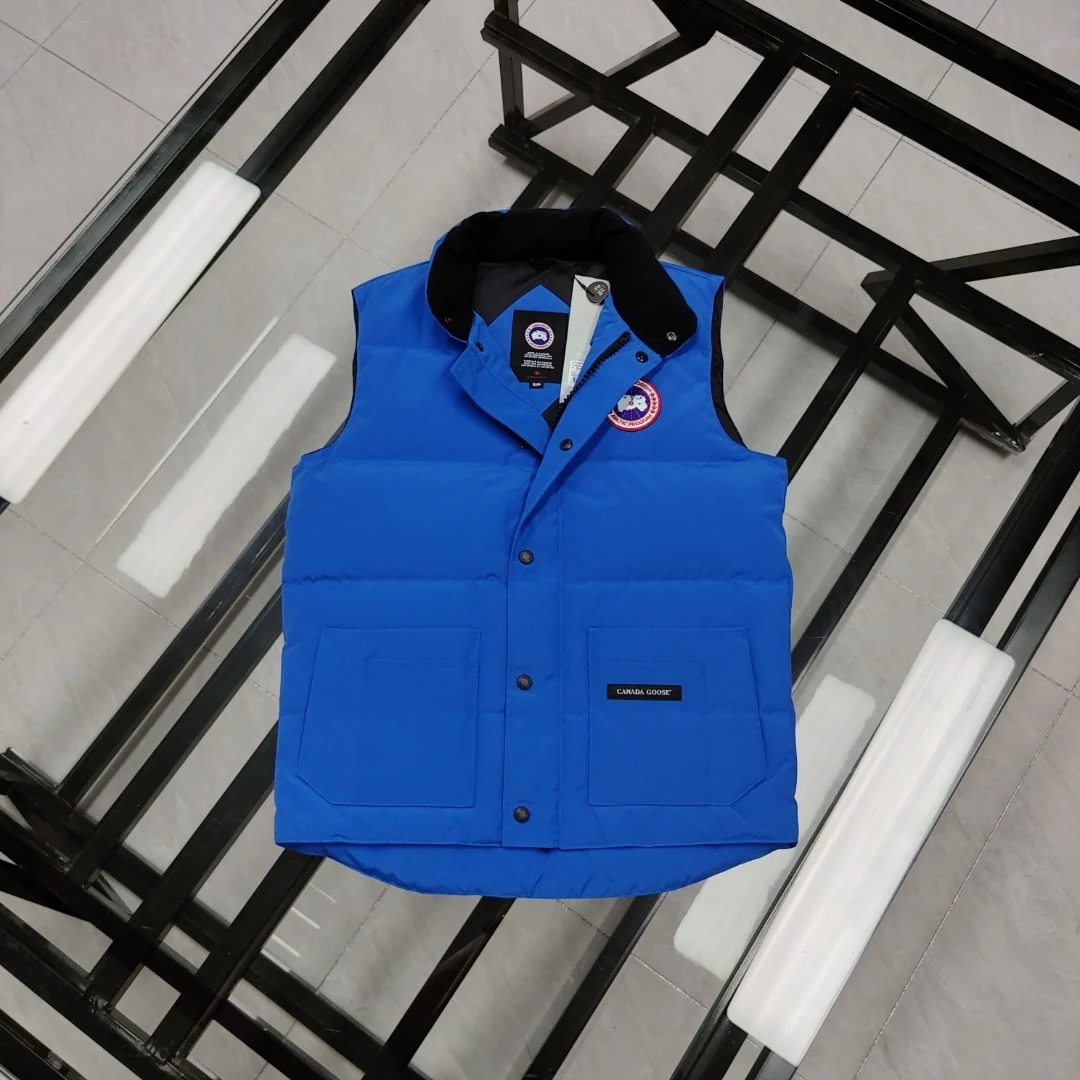Canada Goose Quilted Puffer Vest - Style 17 - Canada Goose puffer vest real photo 2