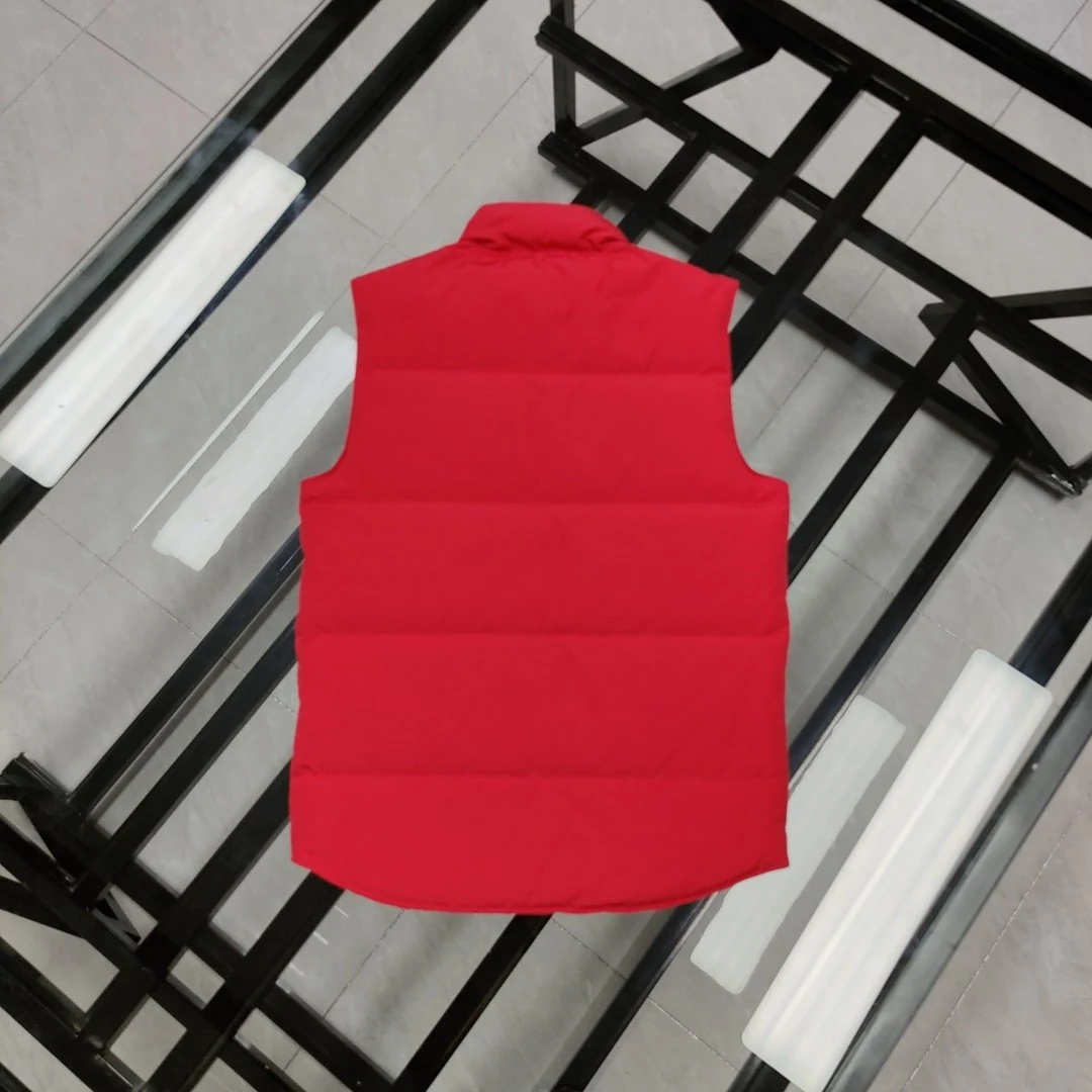 Canada Goose Quilted Puffer Vest - Style 24 - Canada Goose puffer vest real photo 5