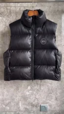 Canada Goose Quilted Puffer Vest - Style 33 - Canada Goose puffer vest real photo 1