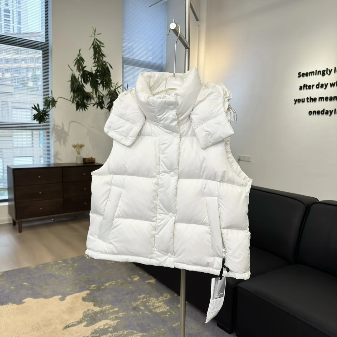 Canada Goose Quilted Puffer Vest - Style 40 - Canada Goose puffer vest real photo 2