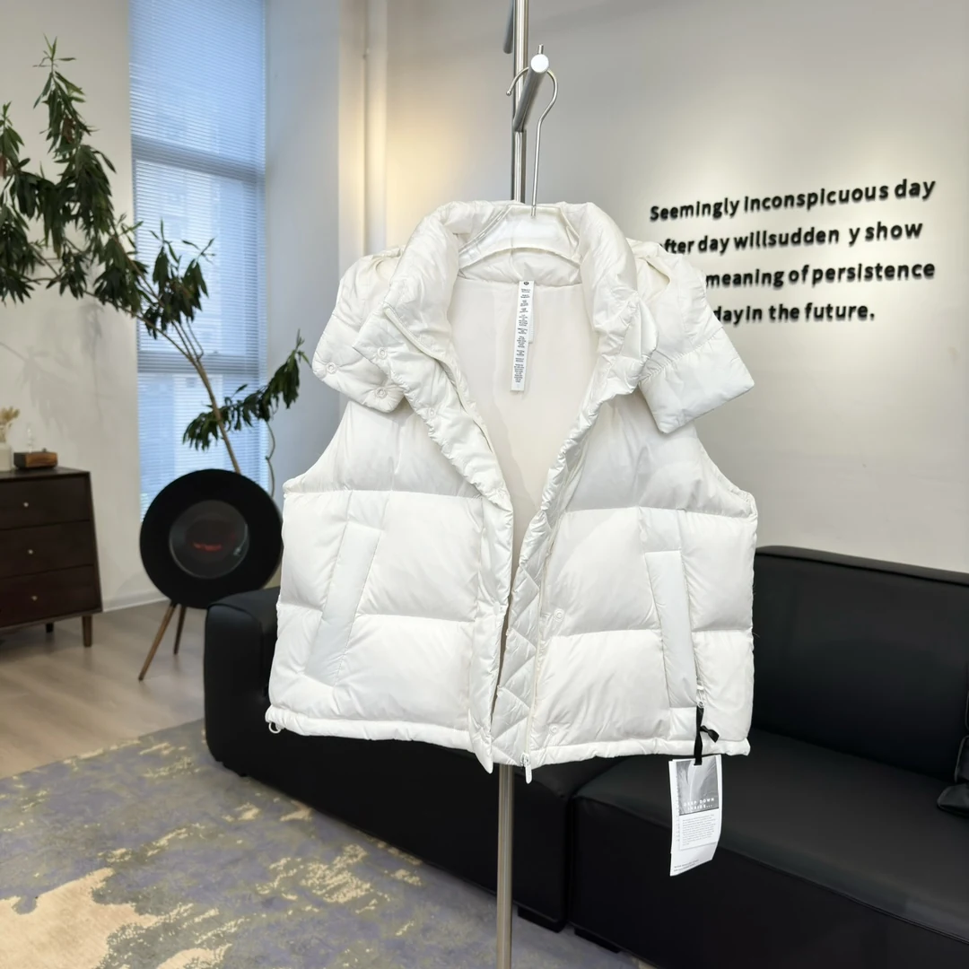 Canada Goose Quilted Puffer Vest - Style 40 - Canada Goose puffer vest real photo 6