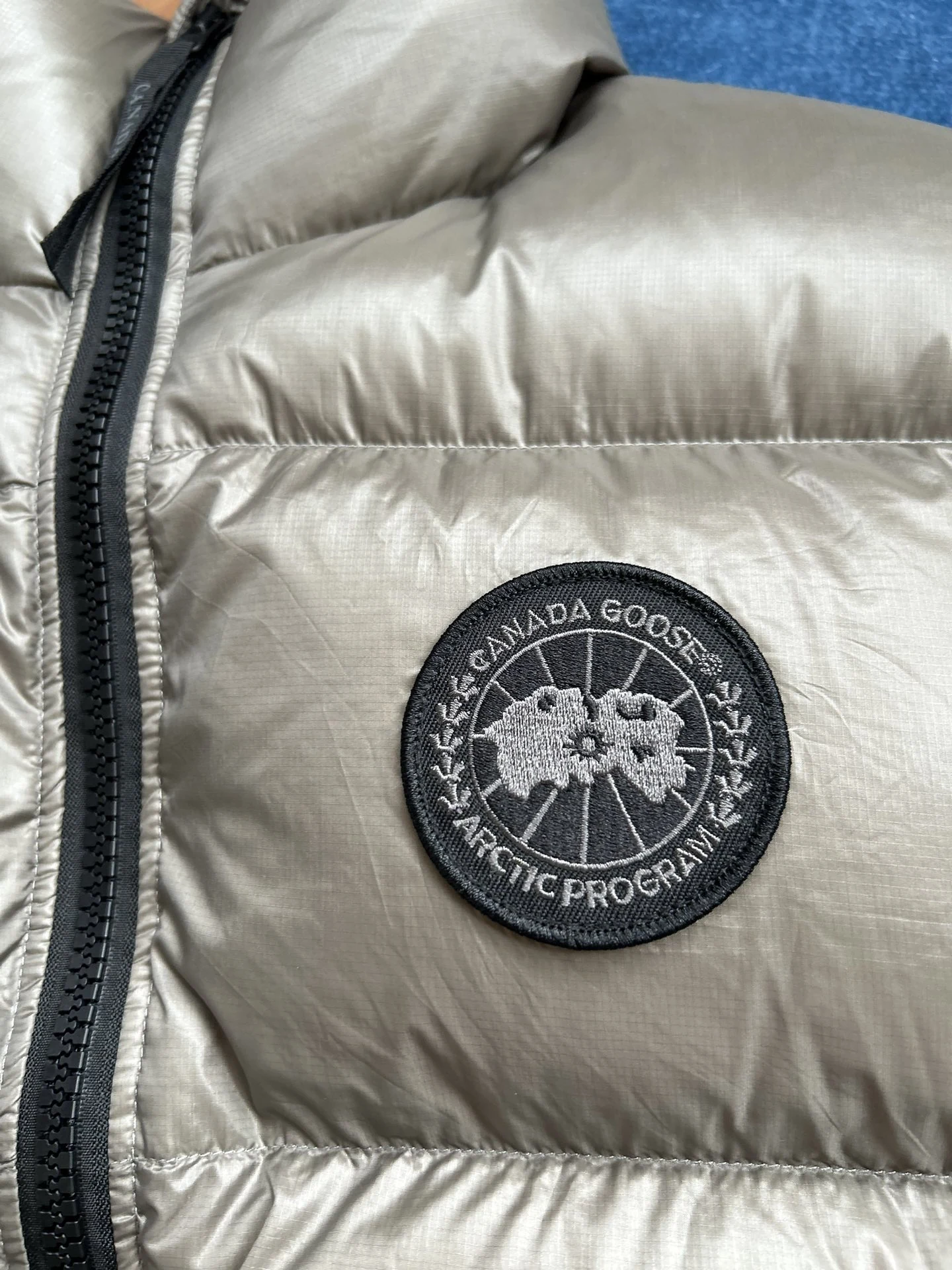 Canada Goose puffer vest - real photo 7