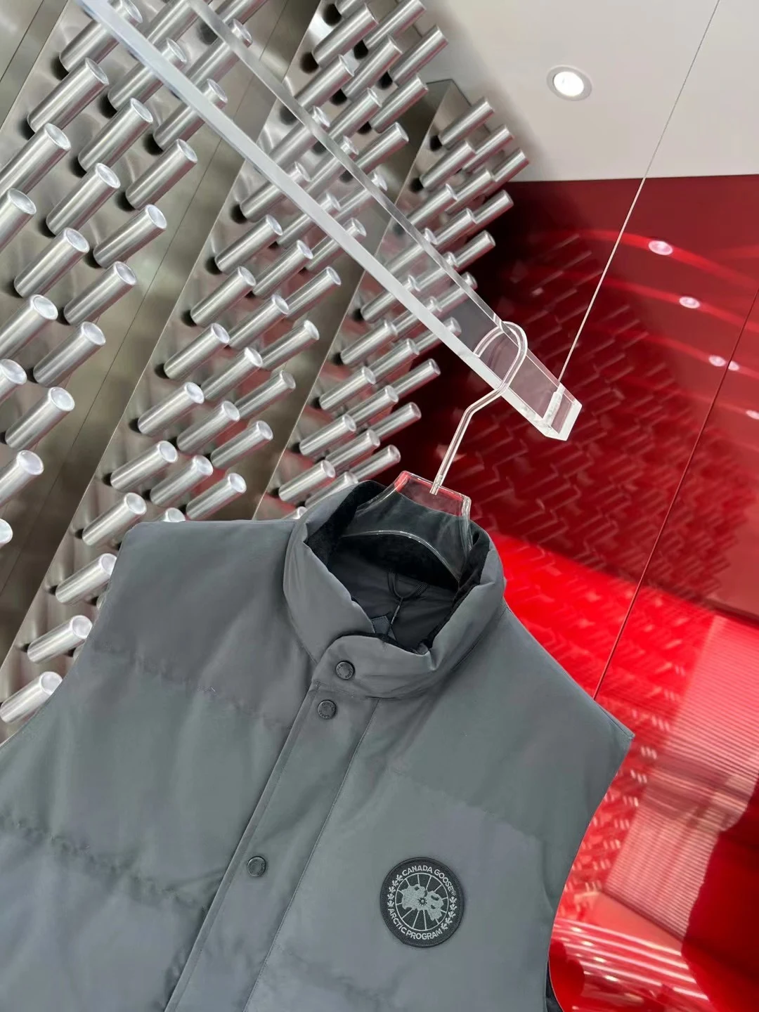 Canada Goose Quilted Puffer Vest - Style 47 - Canada Goose puffer vest real photo 2