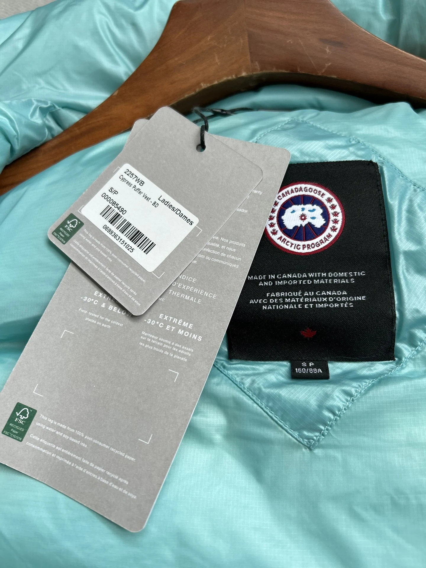Canada Goose puffer vest - real photo 8