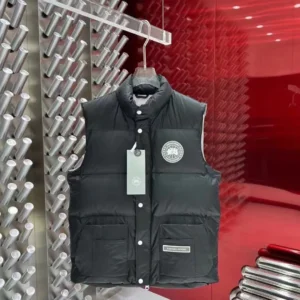 Canada Goose Quilted Puffer Vest - Style 58 - Canada Goose puffer vest real photo 1
