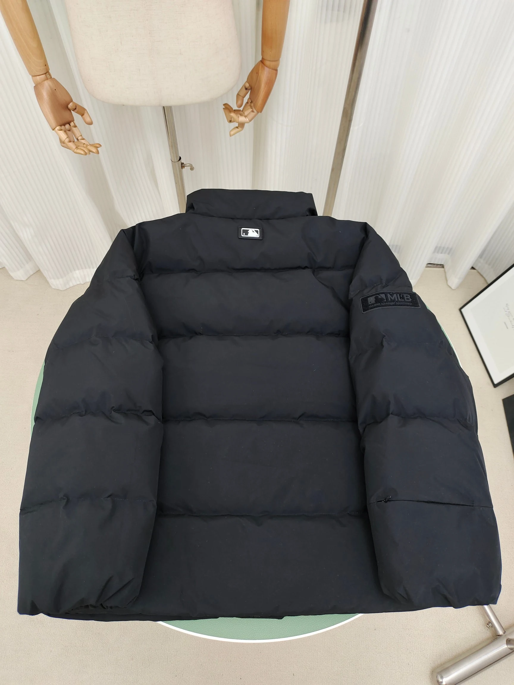 Canada Goose puffer jacket - real photo 8
