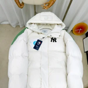 Canada Goose Short Puffer Jacket - Style 2 - Canada Goose puffer jacket real photo 1