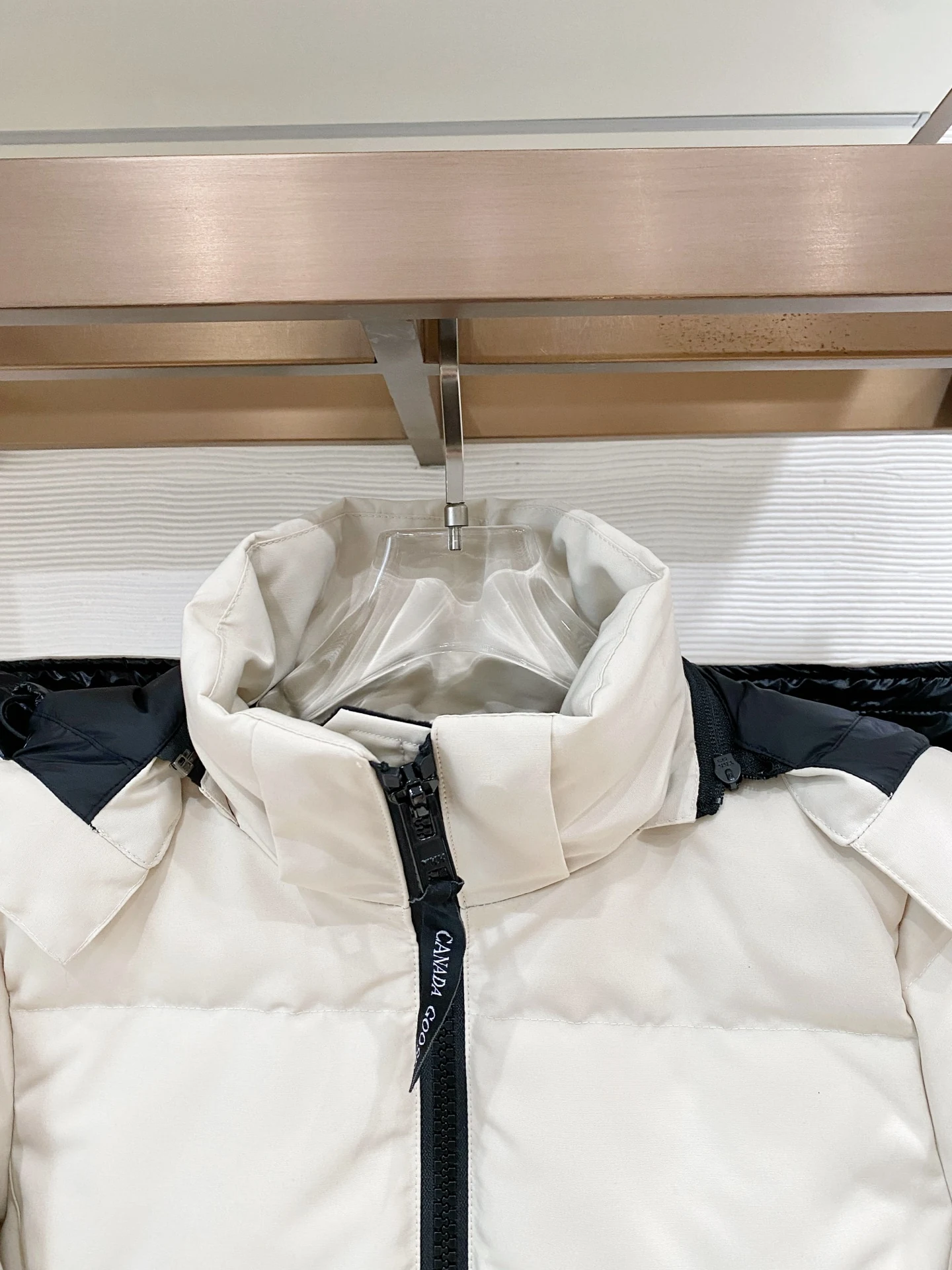 Canada Goose Short Puffer Jacket - Style 25 - Canada Goose puffer jacket real photo 2